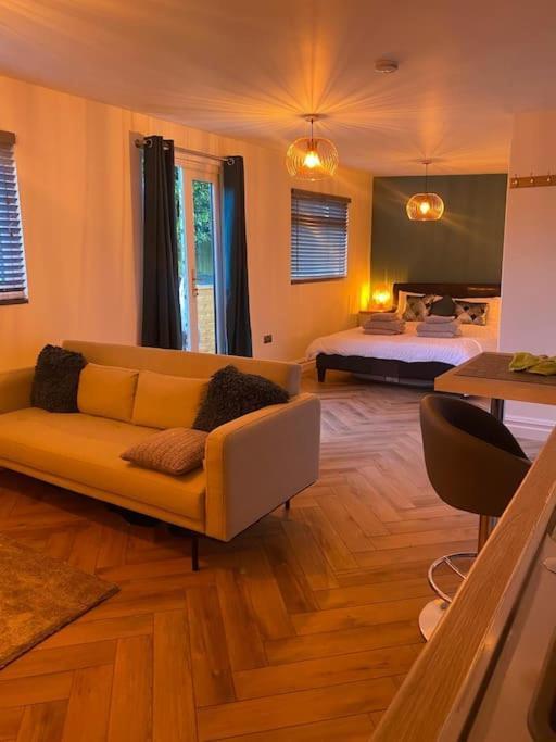 Cozy Cabin With Modern Comforts Wootton  Экстерьер фото